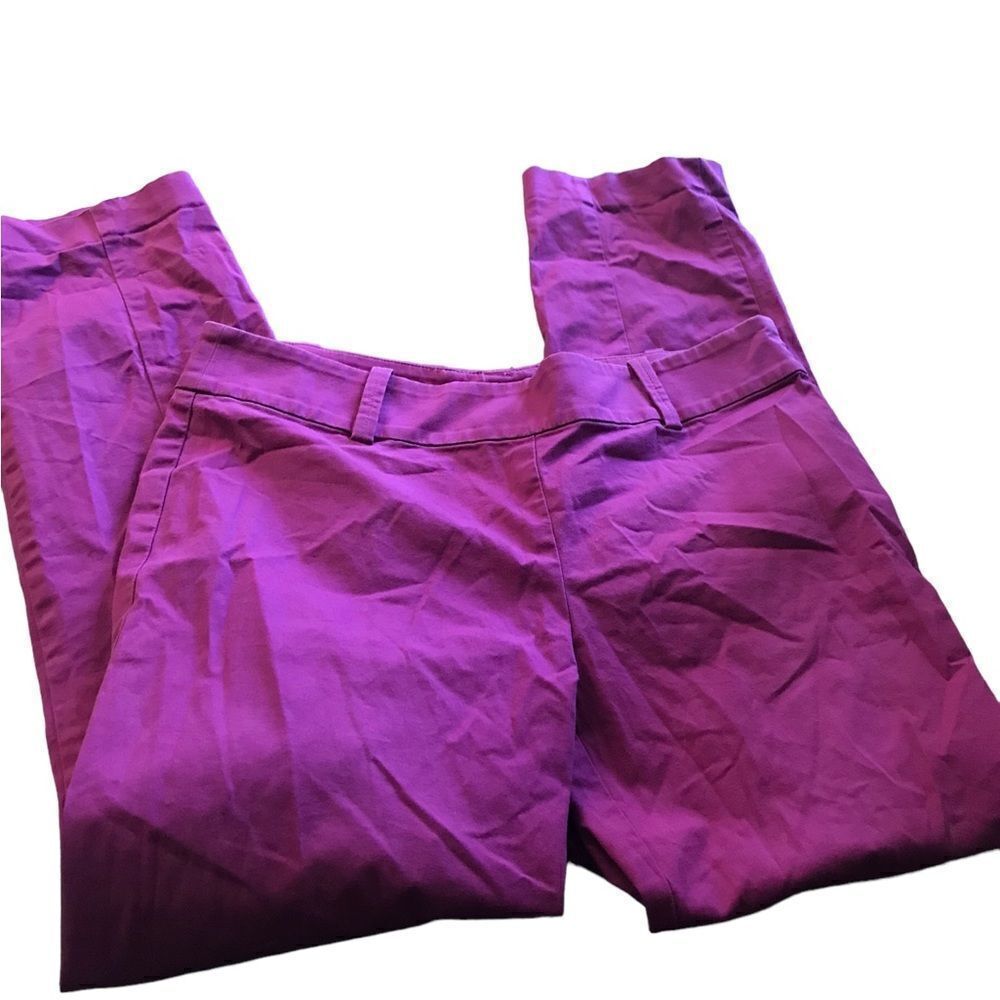 Ann Taylor magenta size 4 style Chelsea croooed pants excellent condition